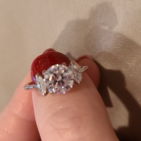 Cubic zirconia 3 stone stainless steel ring - Picture 7 of 8